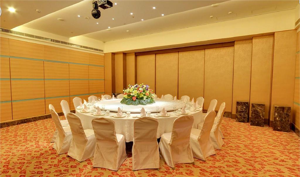 Khách sạn International