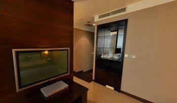 Khách sạn International 3*